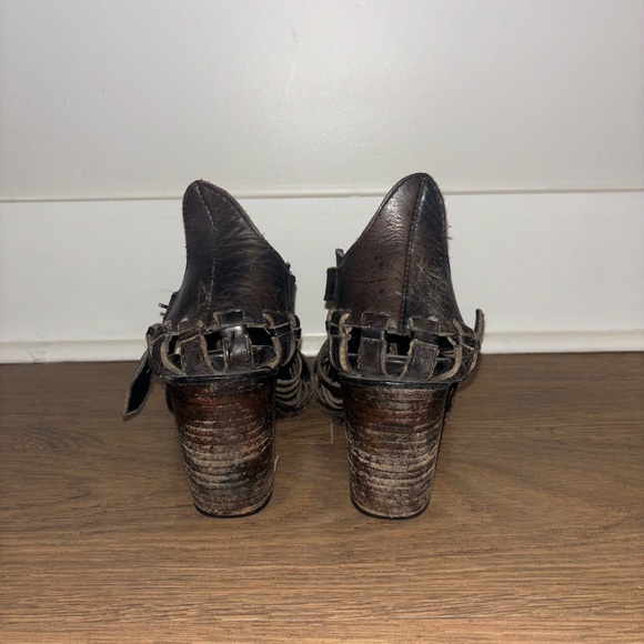 Freebird Poisn Black Booties - Size 8 - Picture 3 of 6